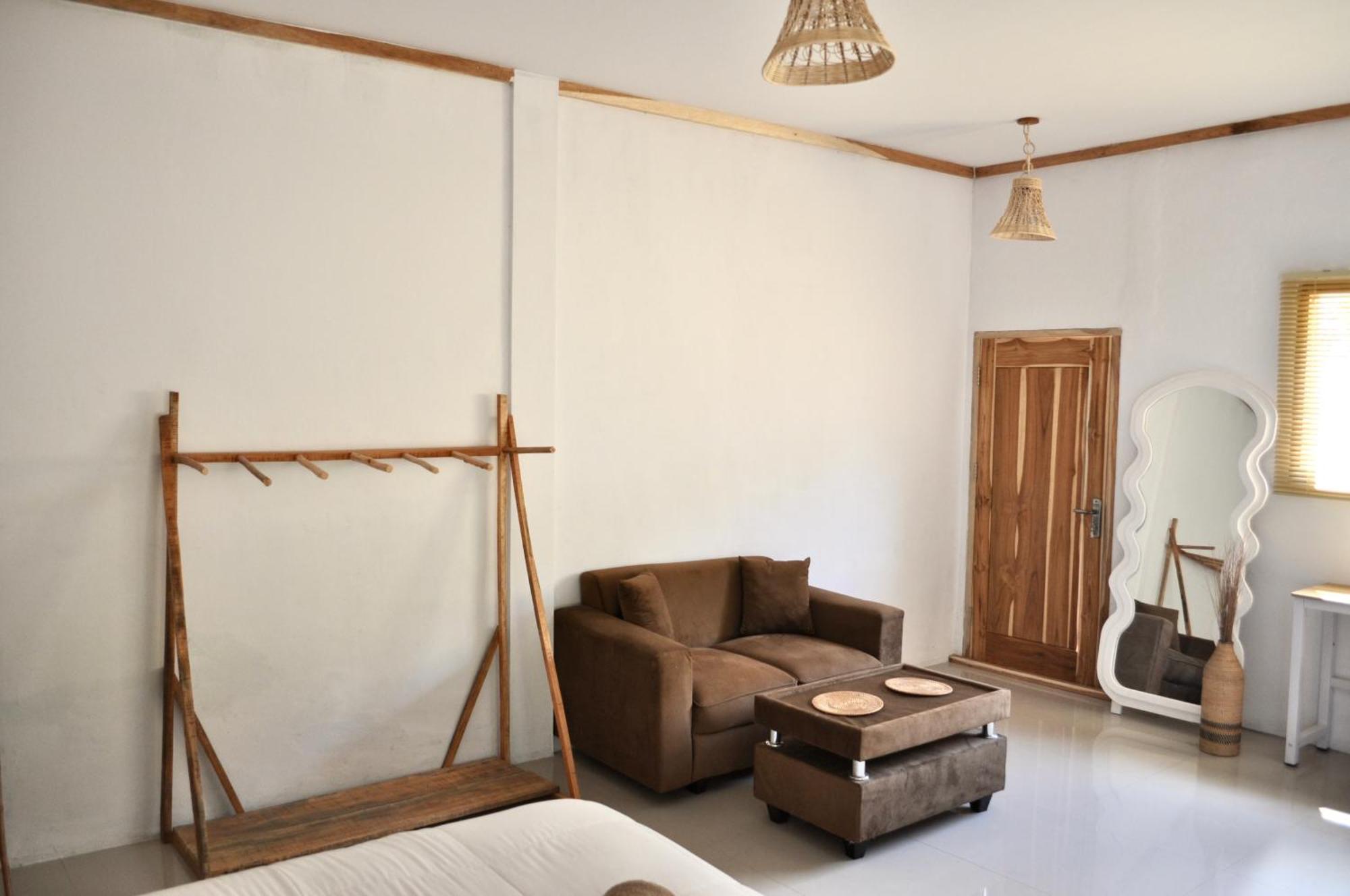 Ripbowl Guest House Selong Belanak Exteriör bild