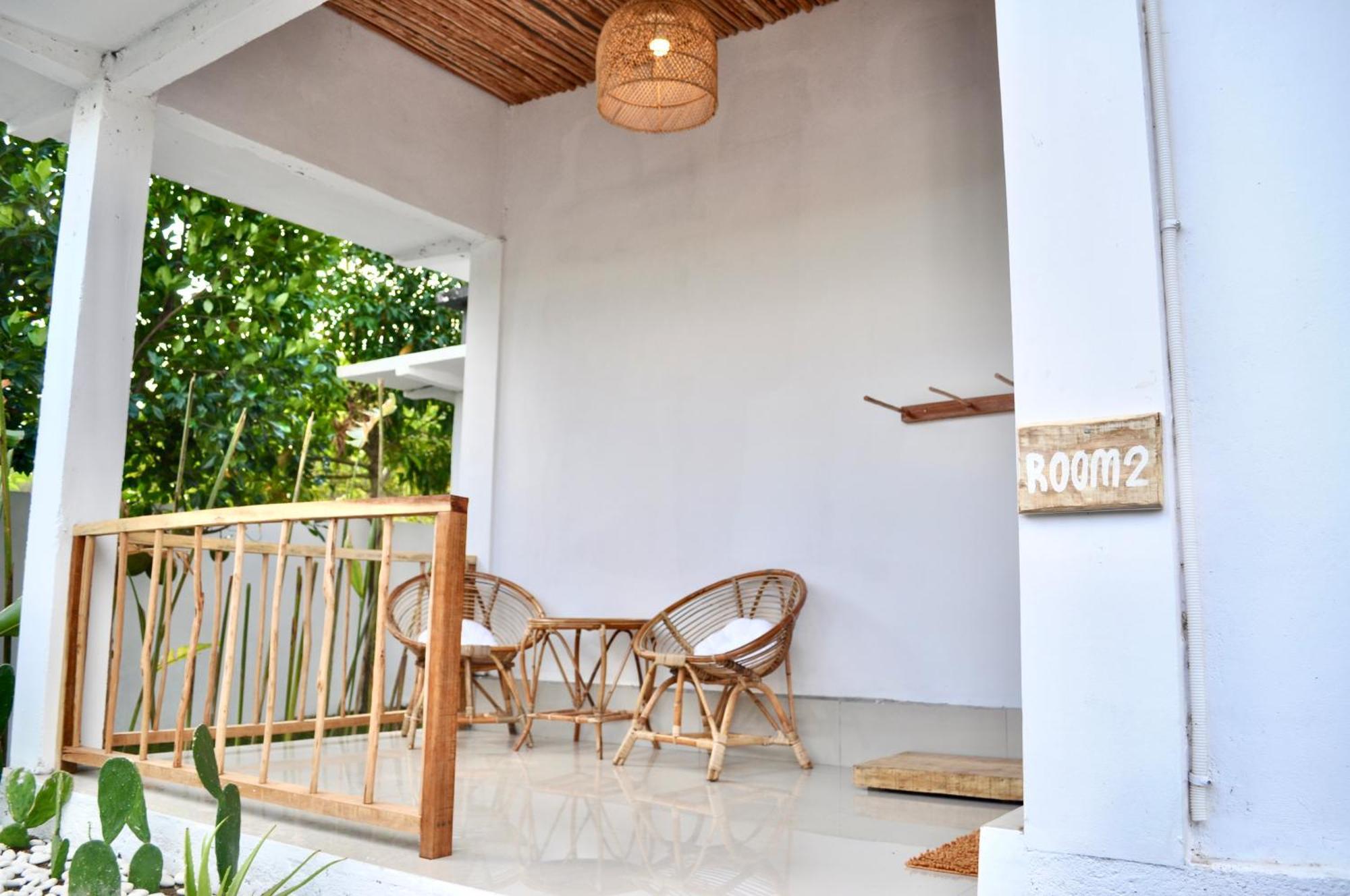 Ripbowl Guest House Selong Belanak Exteriör bild