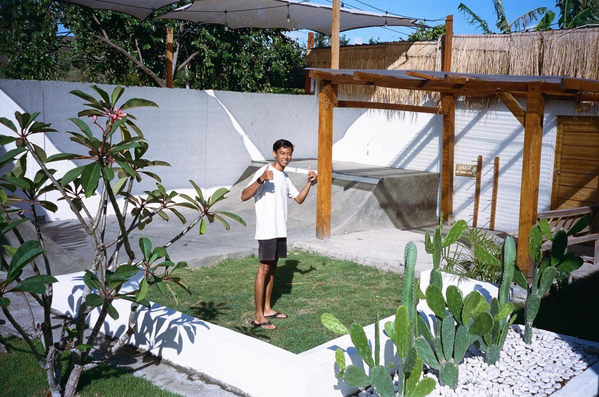 Ripbowl Guest House Selong Belanak Exteriör bild